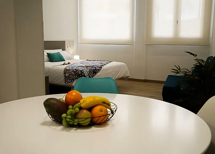 アパート Antares 2 ミヤドイロ