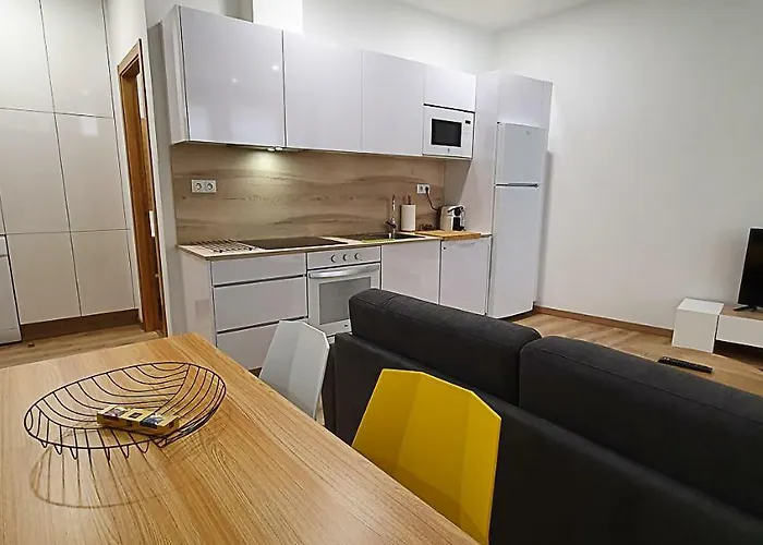 Antares 2 アパート *