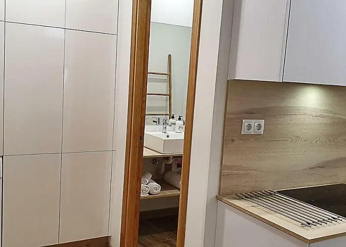 アパート Antares 2 *