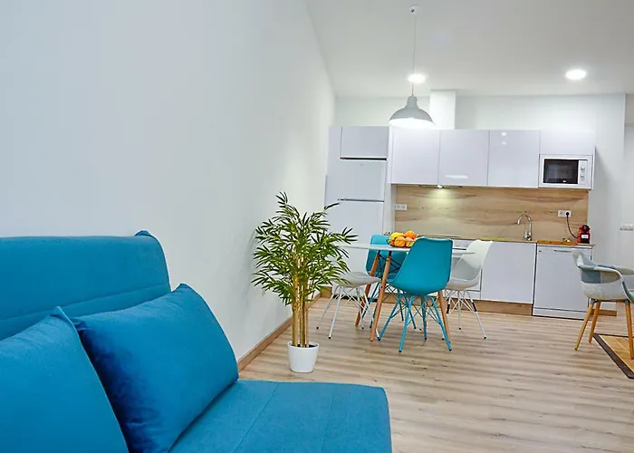 アパート Antares 2 ミヤドイロ