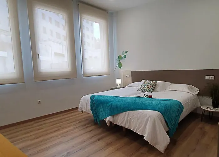 Antares 2 アパート ミヤドイロ